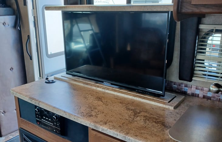 retracting TV Living room