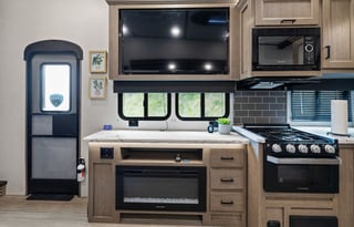 The Bohemian Dream(8 People / Local Delivery Only)