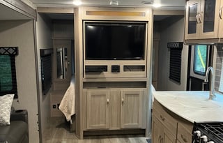 2021 Coachmen Freedom Express Ultra Lite