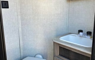 2021 Crossroads–Bunkhouse & Outdoor Kitchen-Slps 8