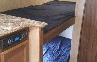 2016 Coachmen Clipper -v6 Towable-