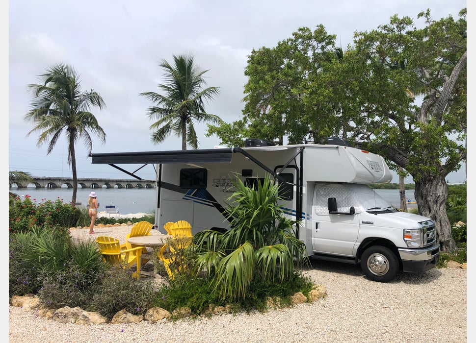 Class C Motor Home rentals in Galesburg