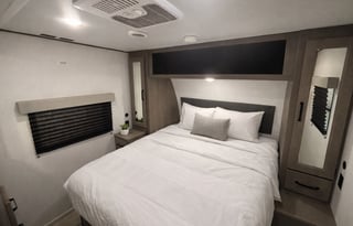 "Jupiter" 2-Bedroom Bunkhouse, Sleeps 8 (OKFL1912)