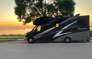 Pet Friendly, Easy to Drive. Mercedes 24FT, Diesel