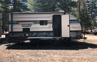 Rollin' Inn- 2021 Forest River Salem Select 177BQ