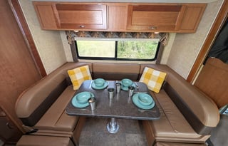 Winnebago Spirit | Cozy Class C RV with 3 slides