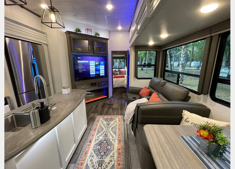 Fifth Wheel rentals in Tampa