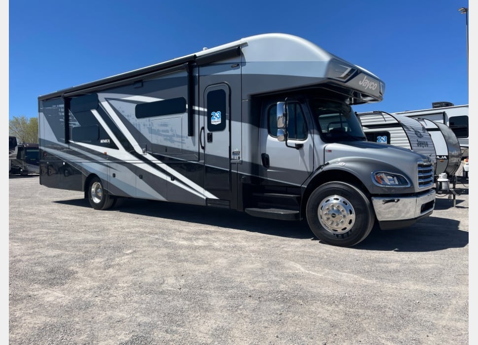 Class C Motor Home rentals in AMES