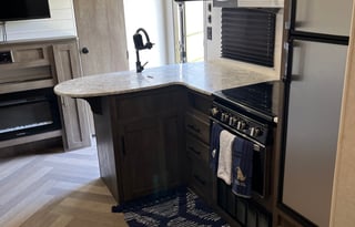 Big Family Friendly Trailer - Wildwood Bunkhouse