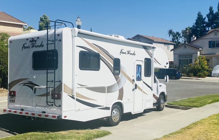 Back, right side view