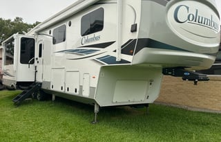 2022 Palomino Columbus