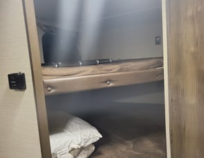 Keystone RV Bullet Crossfire 2200BH