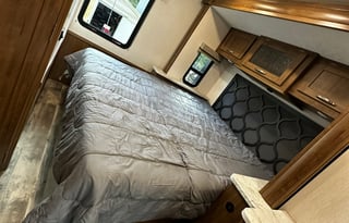 2020 Coachmen RV Pursuit Precision 27DS