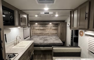 2021 Gulf Stream Enlighten