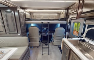Luxury 2022 Georgetown GT7 RV