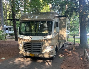 Thor Motor Coach ACE 30 1