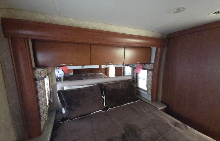 Queen bed comfortable. One set of Linens will be provided with comforter for each of the three beds.