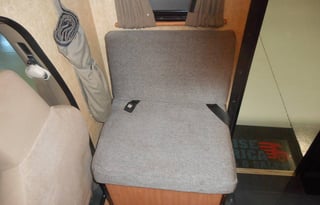 2017 Thor Motor Coach Majestic 23a