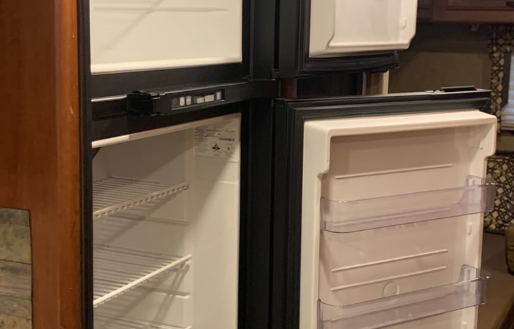 Refrigerator freezer combo. New last year.