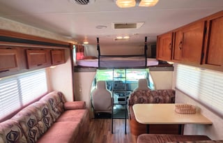 Fireside RV's Coachmen Freelander 32BH Bunkhouse