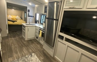 Nomadic Nature Rentals w Luxury Amenities (OG)