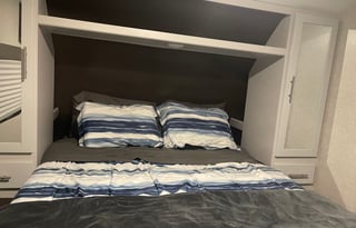 Condo on wheels/2021 Keystone RV Bullet 291RLS