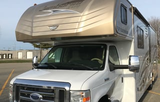 2014 Fleetwood RV Jamboree Sport 31M- LOW Miles