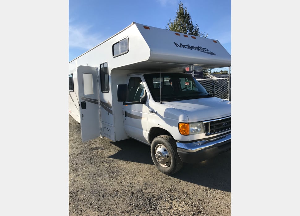 Class C Motor Home rentals in Anchorage