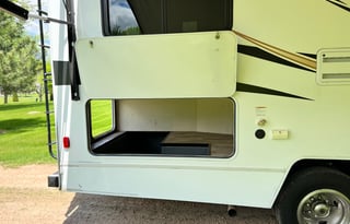 2017 Winnebago Spirit 25B
