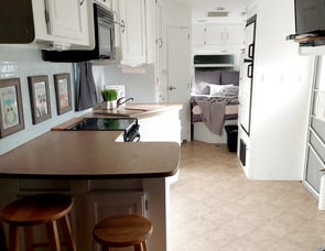 Forest River RV Sandpiper 272RBBS