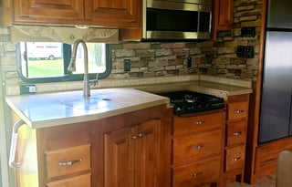 Upscale Class A Motorcoach – Great for Long Stays