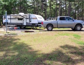 Forest River RV Wildwood X-Lite 273QBXL