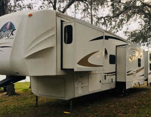 Forest River RV Cedar Creek Silverback 35QB