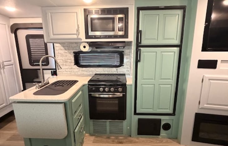 Entry/Kitchen