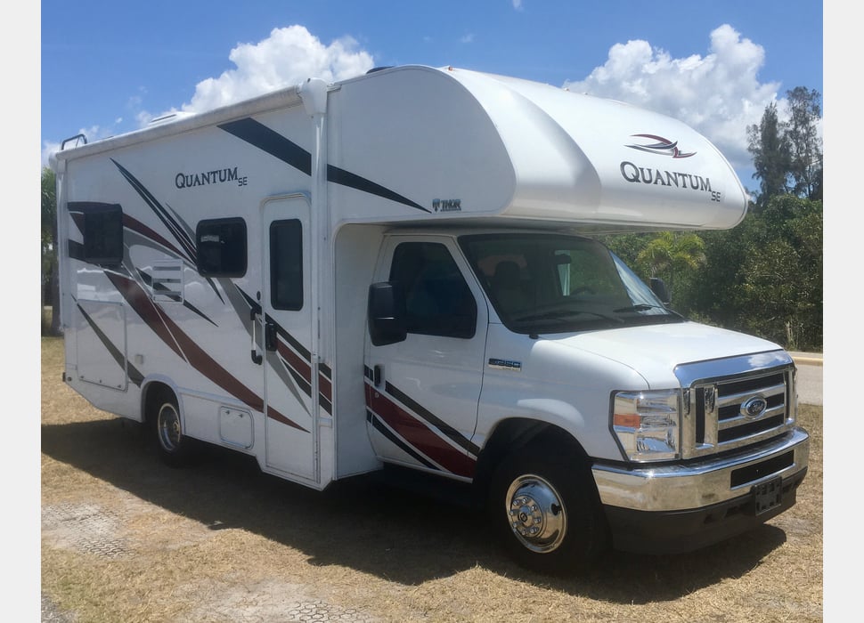 Class C Motor Home rentals in Cape Coral