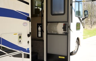 BRAND NEW Family Friendly Class A RV, Sleeps 8