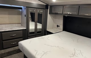 Disconnect. Make Memories. >>Delivery Only <<