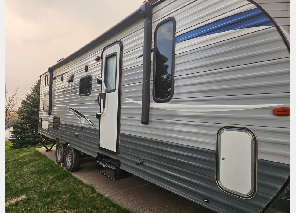 Travel Trailer rentals in Mandan