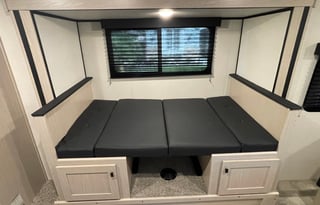 2023 Coachmen Apex Nano - Solar - Sleeps 7