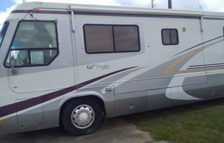 1998 Monaco Executive Sierra IV