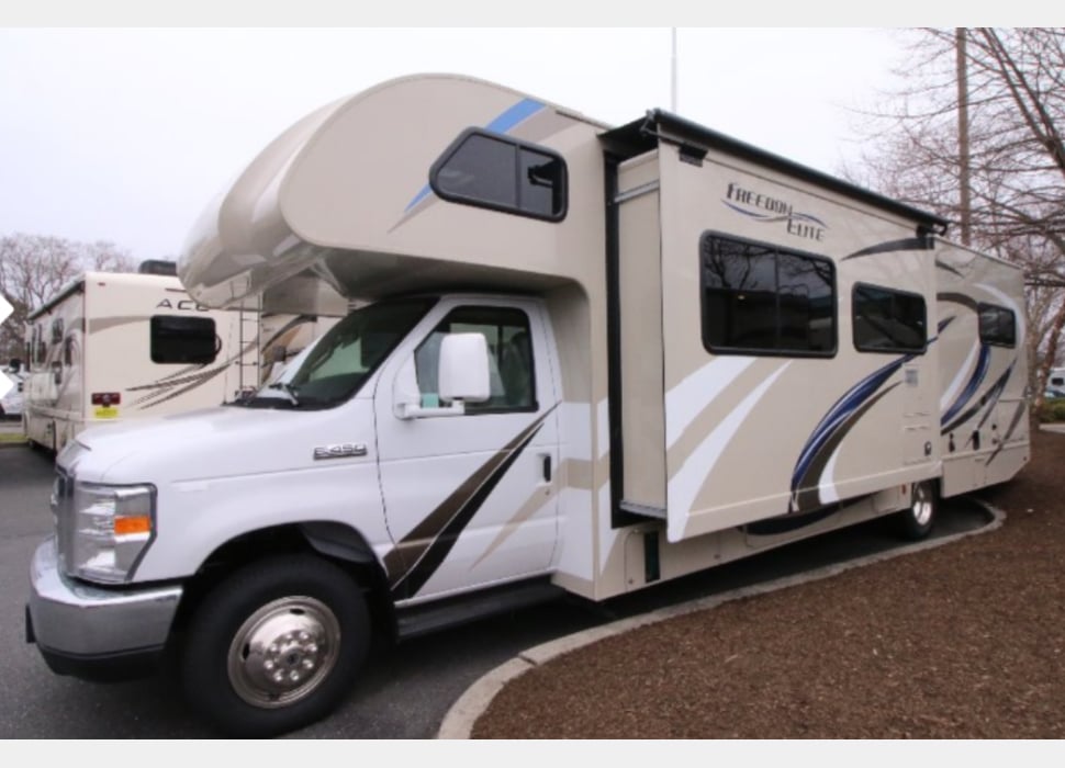 Class C Motor Home rentals in Las Vegas