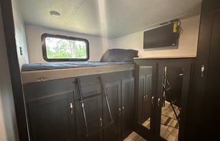 Bella: Clean, spacious & adventure-ready