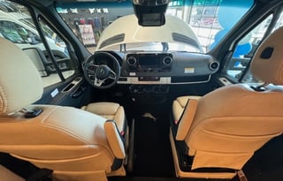 2024!! Airstream Atlas Luxury Dream Machine!