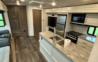 2022 Keystone RV Cougar Half-Ton 34TSB