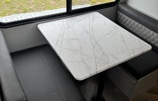 Coastal Camping !  Easy to tow!  Sleeps 5-6/Bunks!