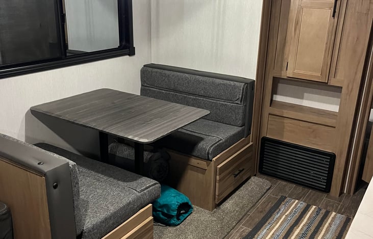 Dinette to full bed