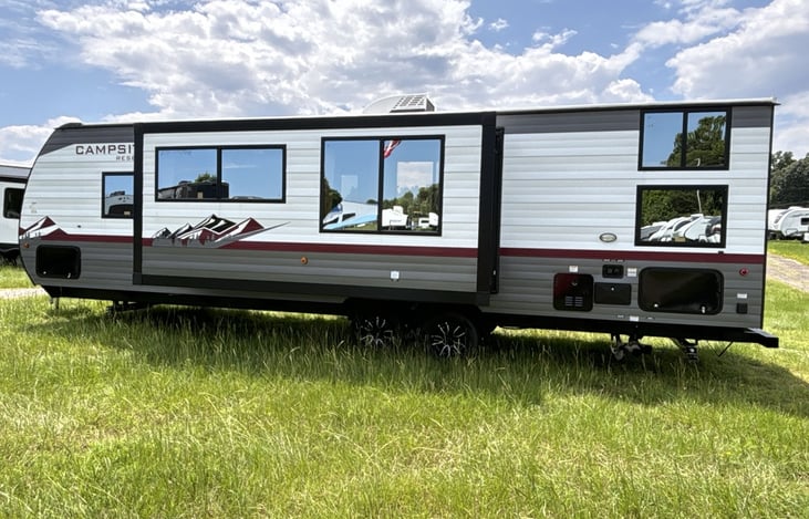 Slide out / storage/ outdoor shower