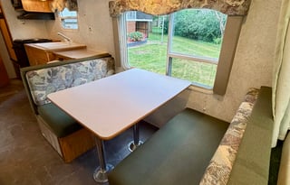 Bunkhouse Camper | Sleeps 8 | Fully Stocked