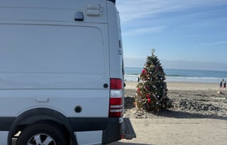 Luxury Mercedes Sprinter Van | Solar, Shower