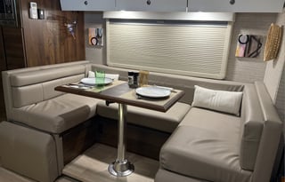 Cozy up with a View - Sprinter V6 Diesel